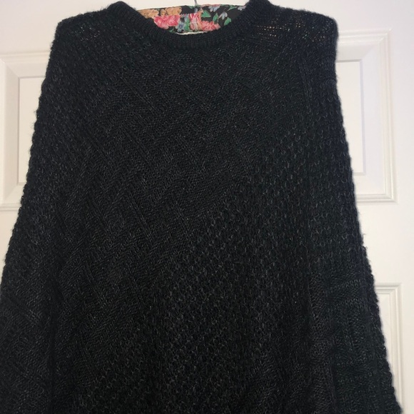 Long Grey Black Poncho - Picture 2 of 5